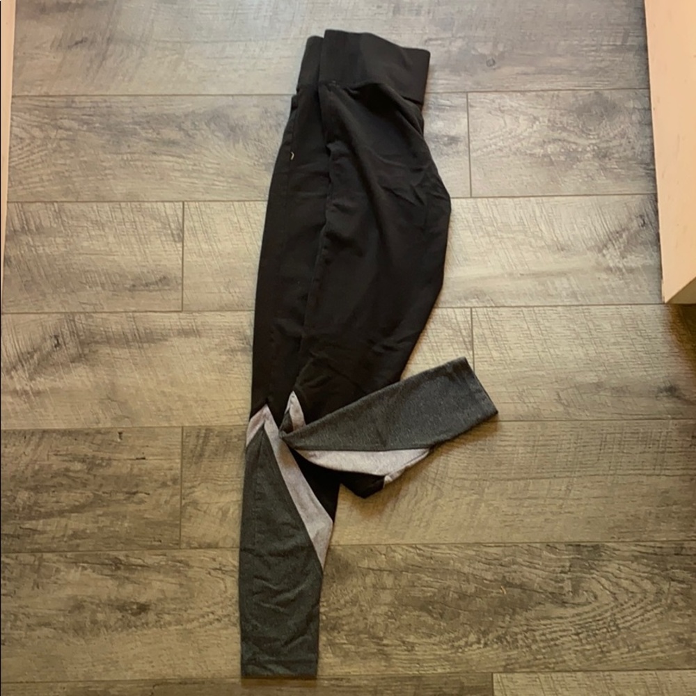 Victoria’s Secret Sport Leggings/Workout Pants